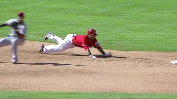 LAA@TEX: Soto puts Rangers ahead with RBI double