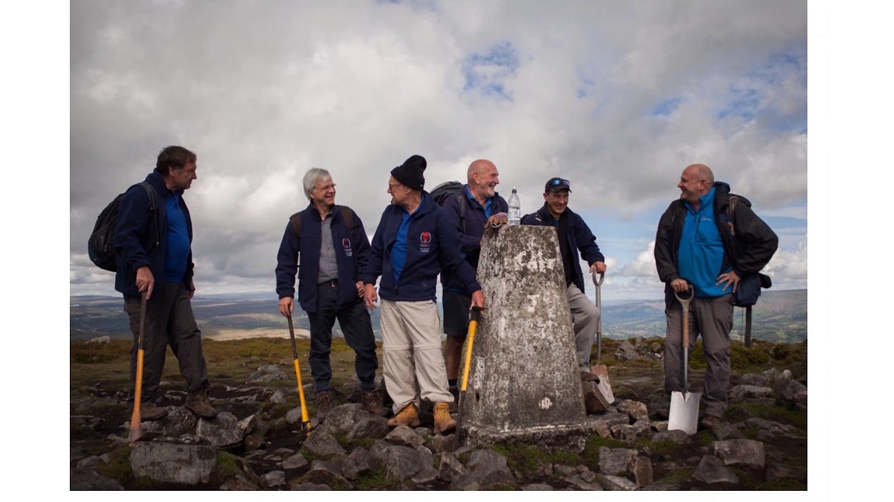 Gwirfoddolwyr Bannau Brycheiniog / Brecon Beacons Volunteers