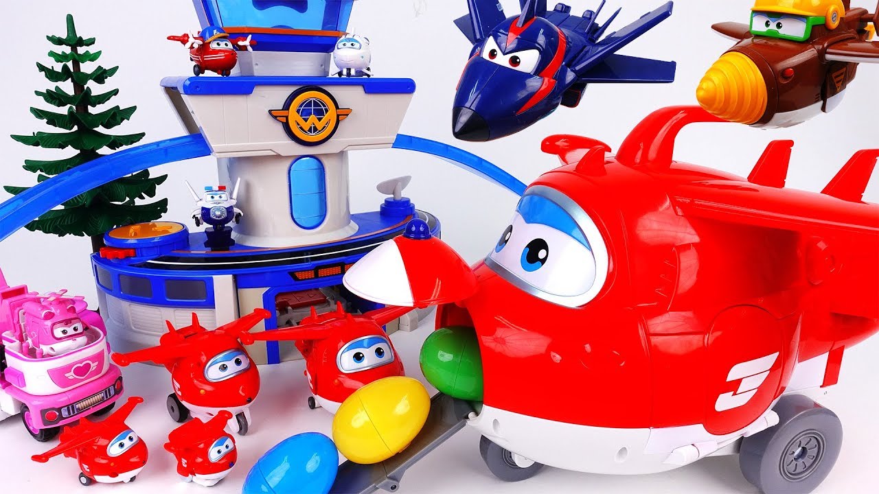 spielzeugregal Go Super Wings Giant Jett~! Let's Deliver Surprise Eggs With Giant Jett - ToyMart TV