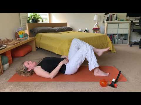 Twisted Pelvis Realignment Exercise - Tight Hip Flexor Exercise - The Hip Hook