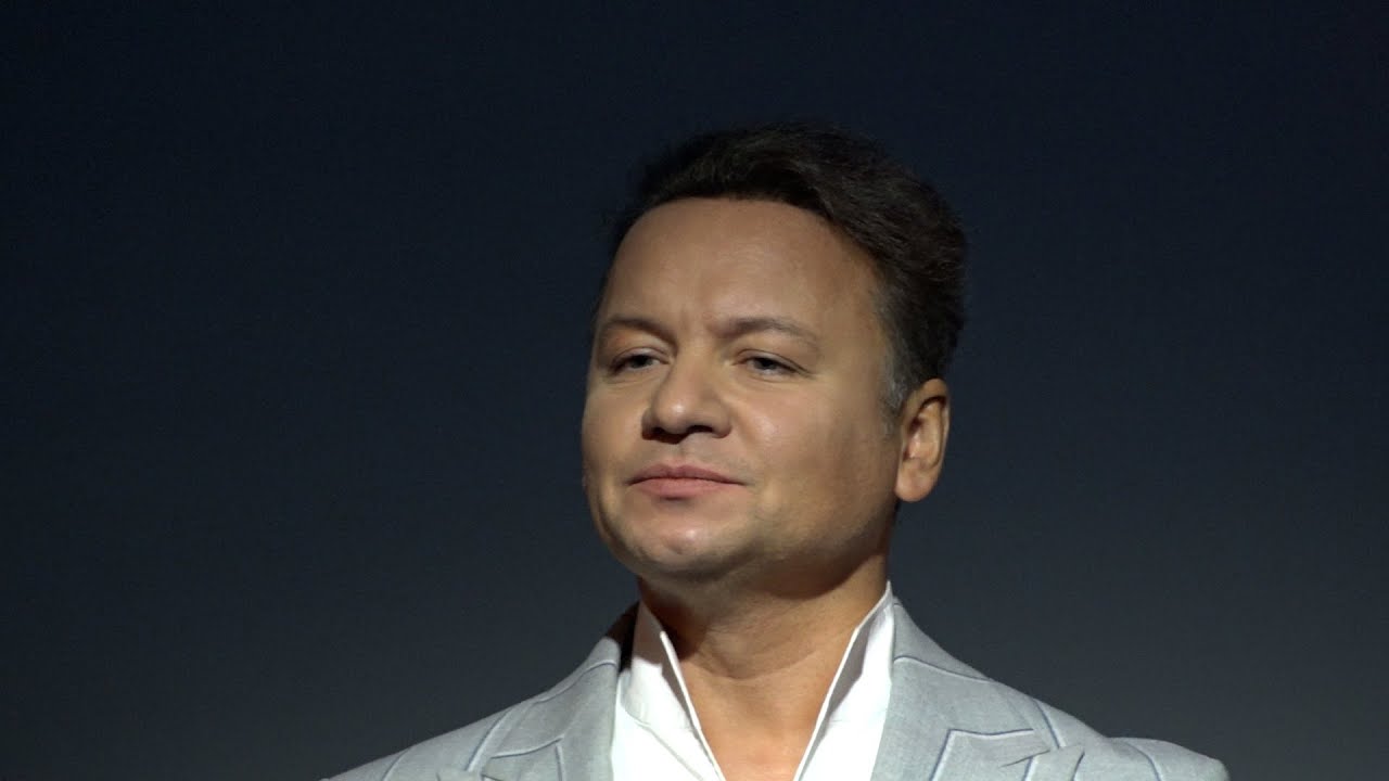 «Давайте негромко»- Александр Олешко приехал во Владикавказ - YouTube