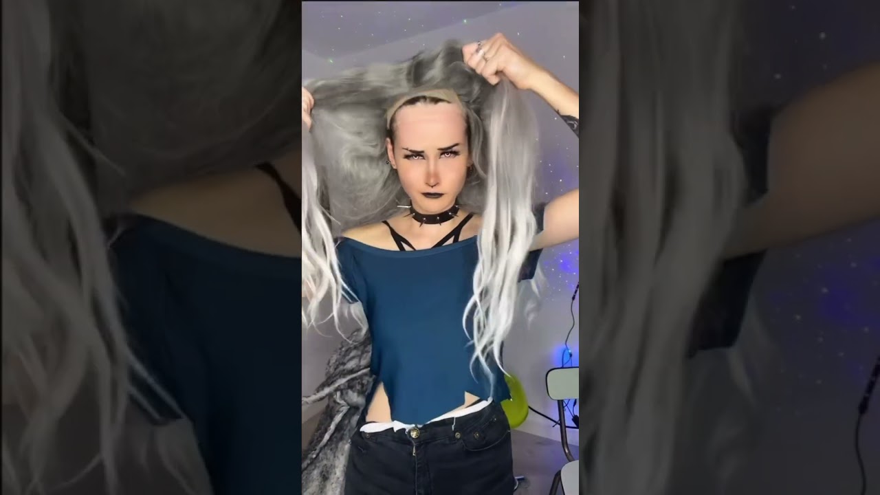 I take off my Loona cosplay from the Helluva boss universe  🖤 #cosplayer