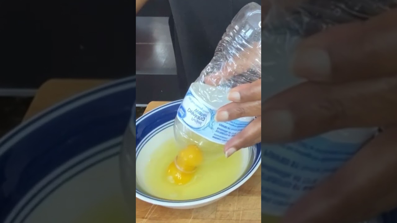 Separating 3 egg yolks with water bottle shorts New series Kitchen