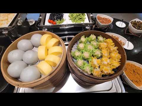 【台東市住宿】鮪魚家族飯店-台東館〜市中心鬧中取靜走路就到超夯景點，闔家歡四人房(四張床)親子住宿睡眠品質超好，早餐五星級水準！