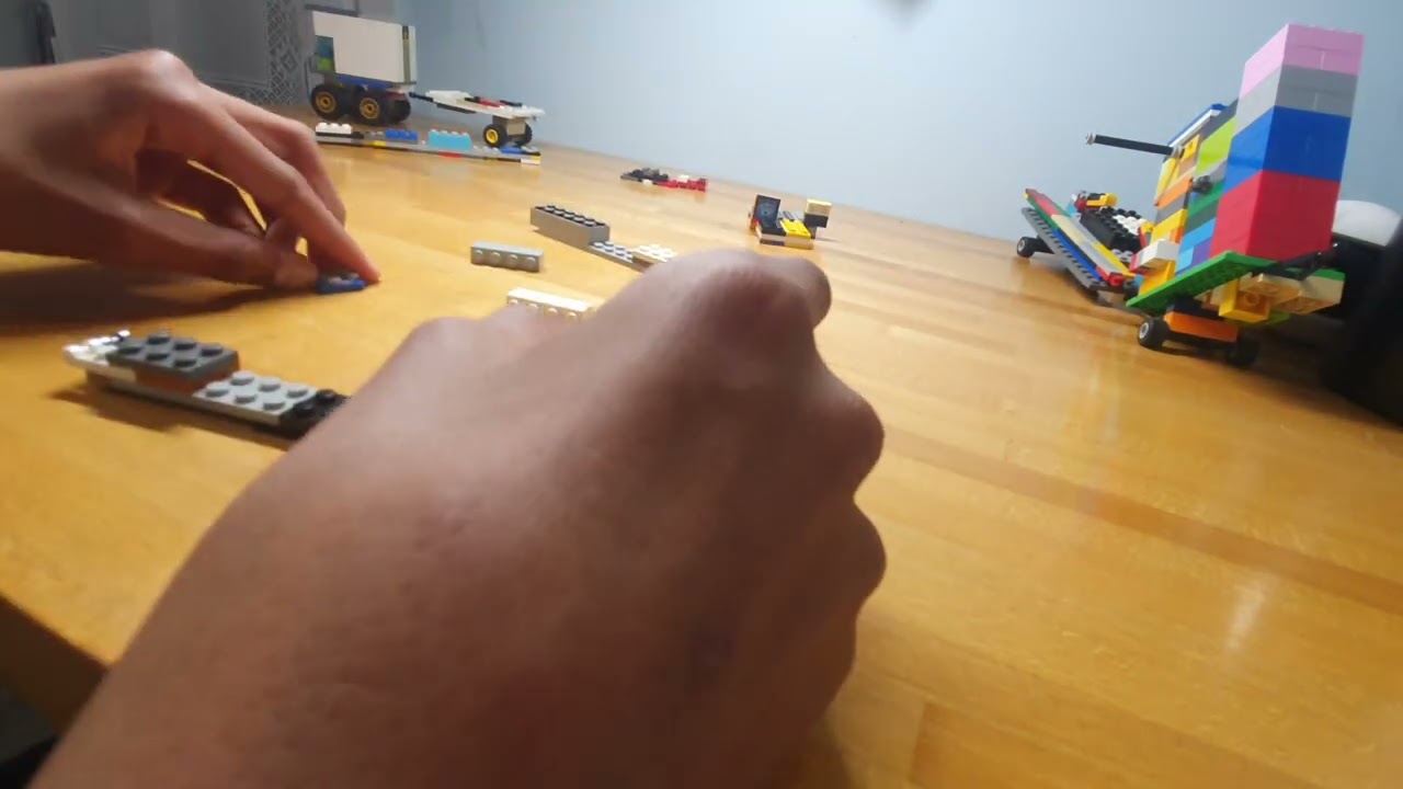 comment faire un manège booster maxx en lego