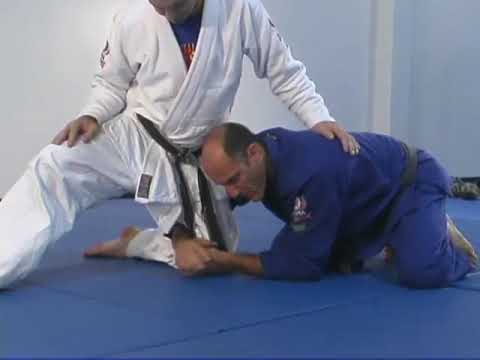 BJJ Single Leg Takedown from Knees - Level 1 Takedown for Beginners | Grappling Tutorial