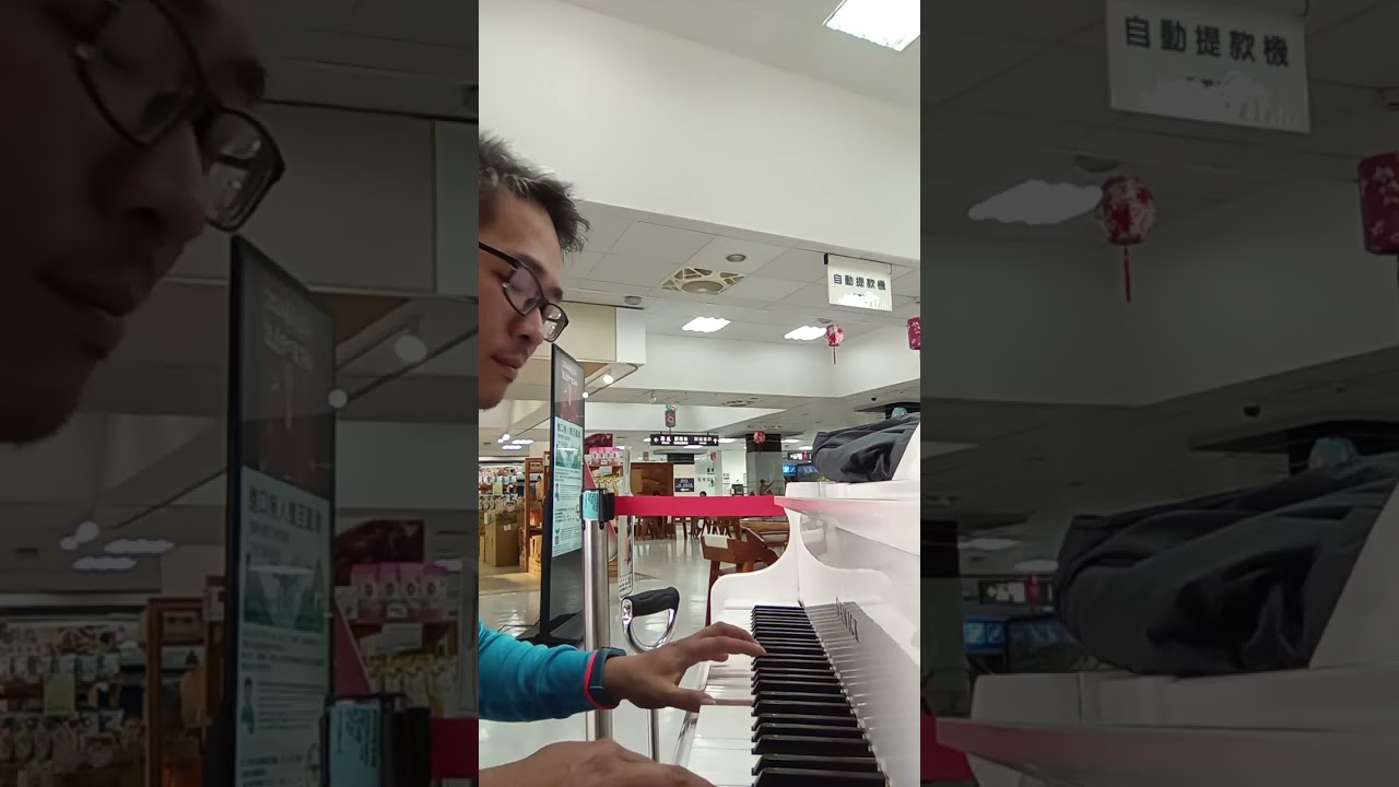 坤穎的所有粉絲和深愛的怡萍老婆和武陵和大南教會和台東傳道會和艾多美多加團隊群組和知本國中同學群組協同會天恩群組和樂樂群組（福氣家族）（後山後援會）祝大家新年快樂❤️心動❤️我們一同來敬神愛人💫感謝主💫