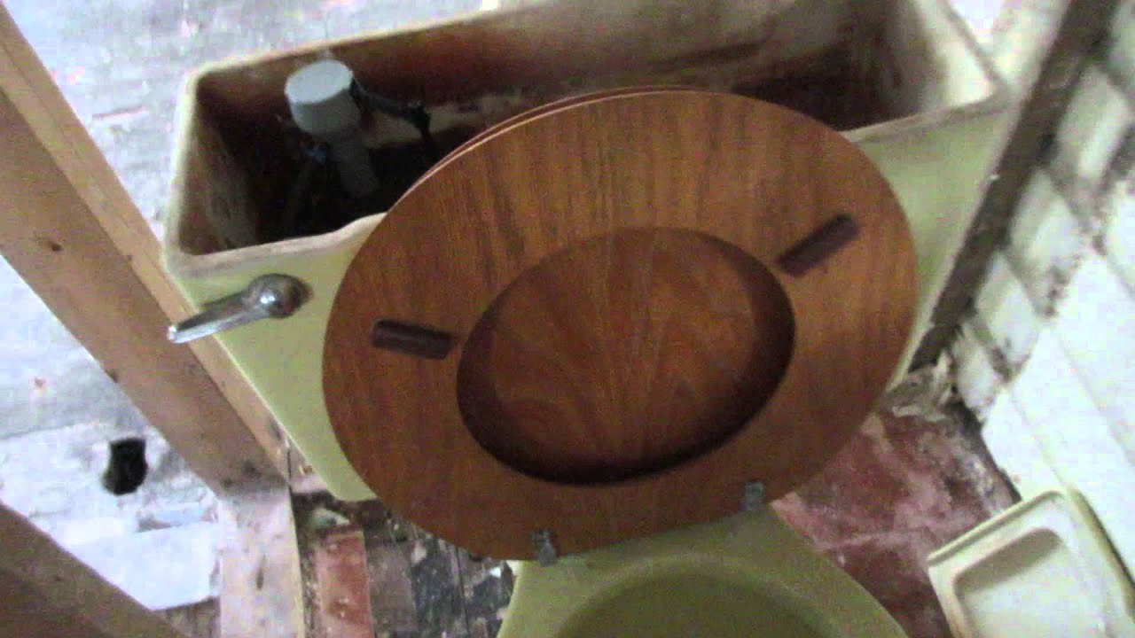 Yellow 1953 Briggs Ambassdor toilet (Not Working) YouTube