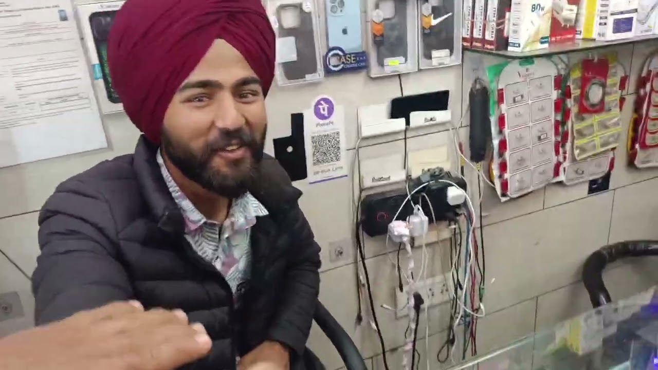 Hakeem bahi ke liya new phone le liya ❣️