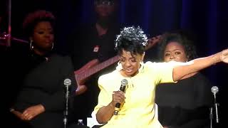 'The Fabulous Legendary' Gladys Knight - "Someone To Watch Over Me" (LIVE) 'The Falls'