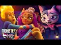 Draculaura’s Mansion Is Haunted?! | Monster High