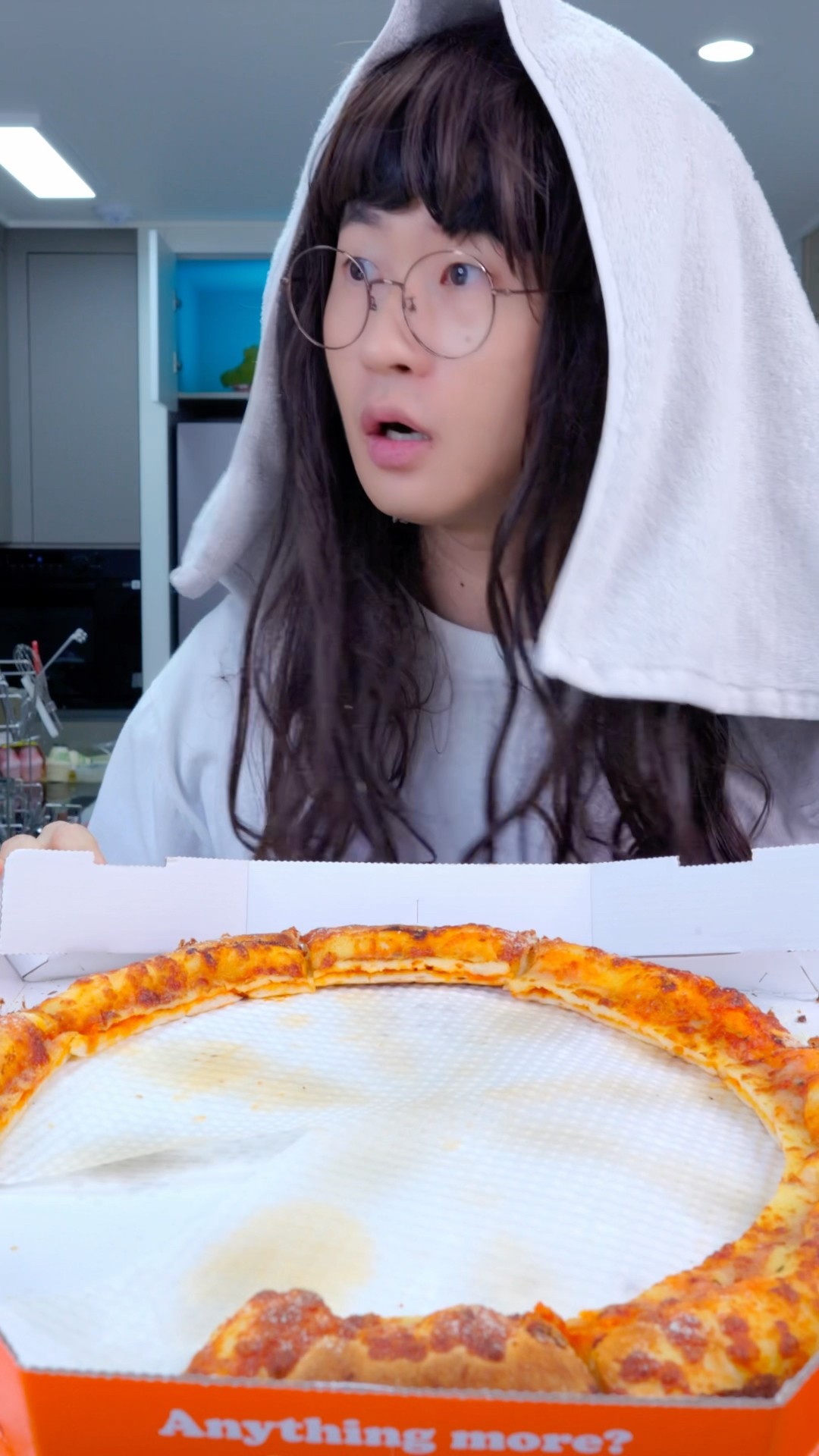 How to make Pineapple Chicken Pizza