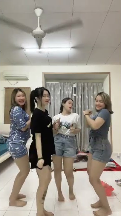 4 cewek joget sikok bagi duo #sikok #joget