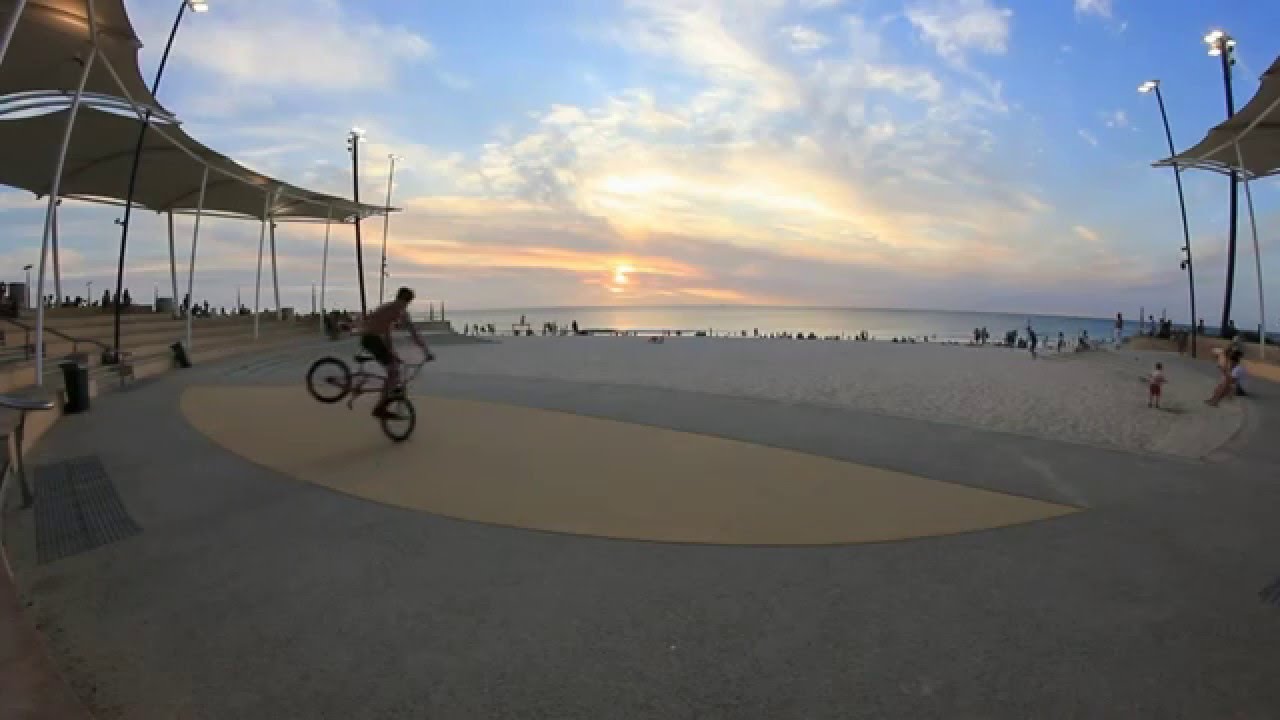 Shaun Jarvis and Thore Saggau Scarborough sunset session new year's day 2016