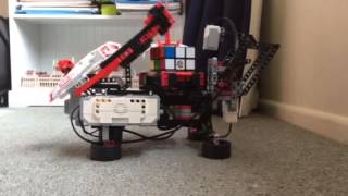 MINDCUB3R - The Lego Mindstorms Rubix Cube Solver