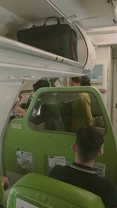 DETIK-DETIK PRAMUGARI MEMBUKA PINTU PESAWAT #pramugari #pesawat #citilink
