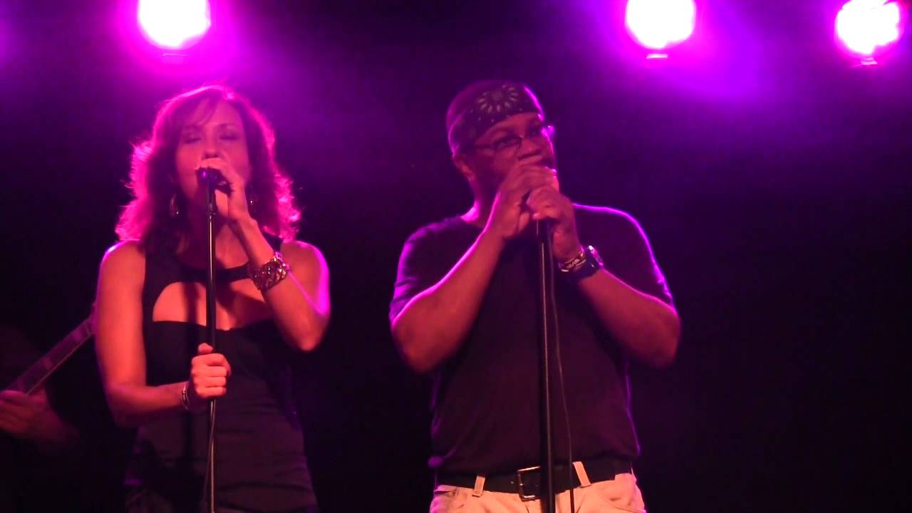 Kelly Perine live in Los Angeles