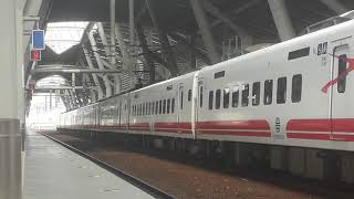 2019.5.11 136次 TEMU2000型傾斜式電車 編組:TED2001+TED2002 屏東開車