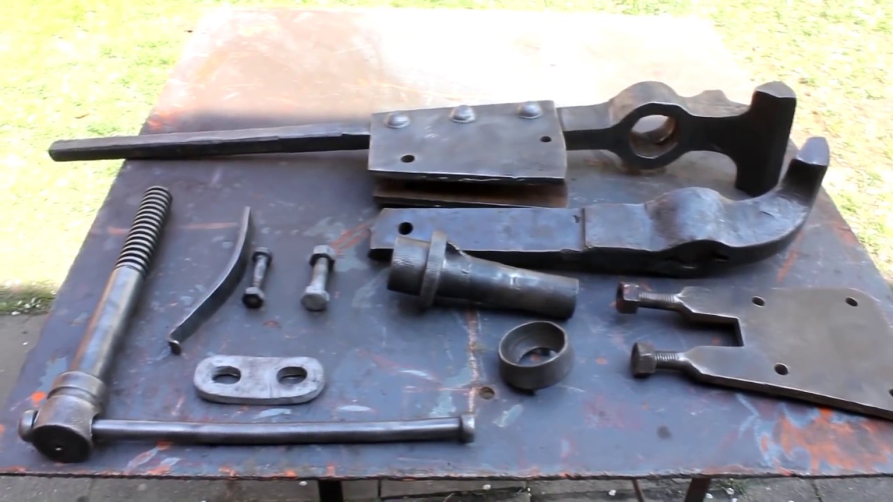 Restoring a Blasckmith's Vise from the Scrapyard - YouTube