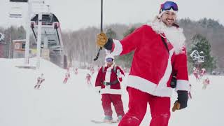 Hundreds of Santas Hit the Slopes at Maine Resort