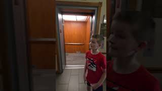 Pair of lud but fast 4 floor elevators at Comfort Suites Hopkinsville near Fort Campbell, Kentucky