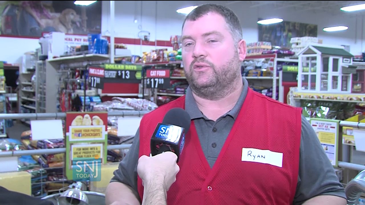 Tractor Supply Co. Helps Advocate Sustainable Living with Chick Days