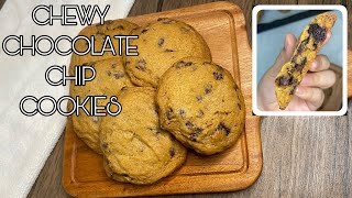 THE BEST CHEWY CHOCOLATE CHIP COOKIES