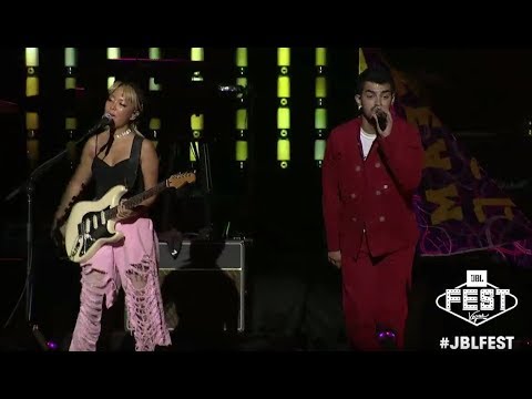 DNCE live at JBL Fest “Kissing Strangers” - DNCE live at JBL Fest “Kissing Strangers”