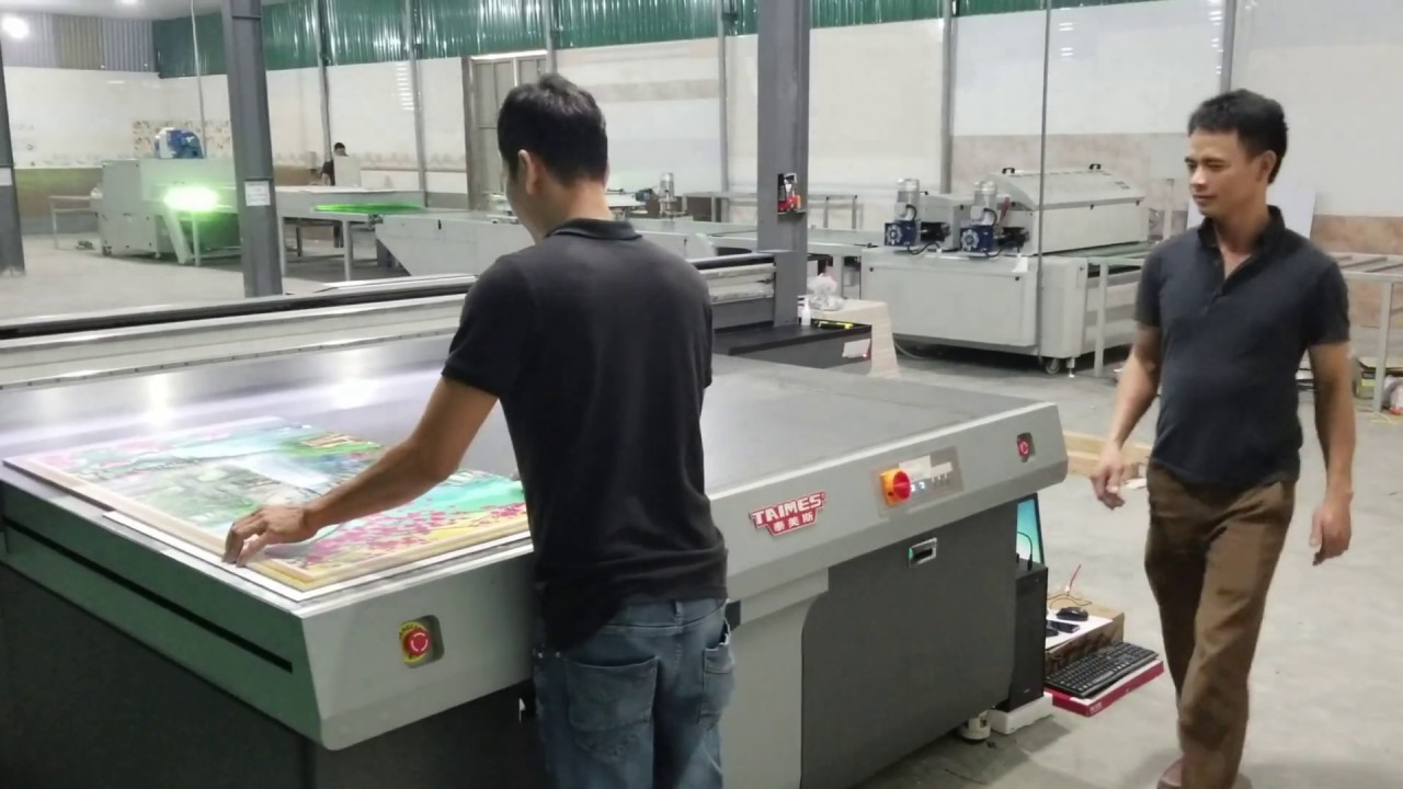 Công nghệ phủ bóng gạch 3D, phủ UV gạch 3D, tủ nhựa... - youtube