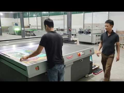 Video Công nghệ phủ bóng gạch 3D, phủ UV gạch 3D, tủ nhựa... - youtube