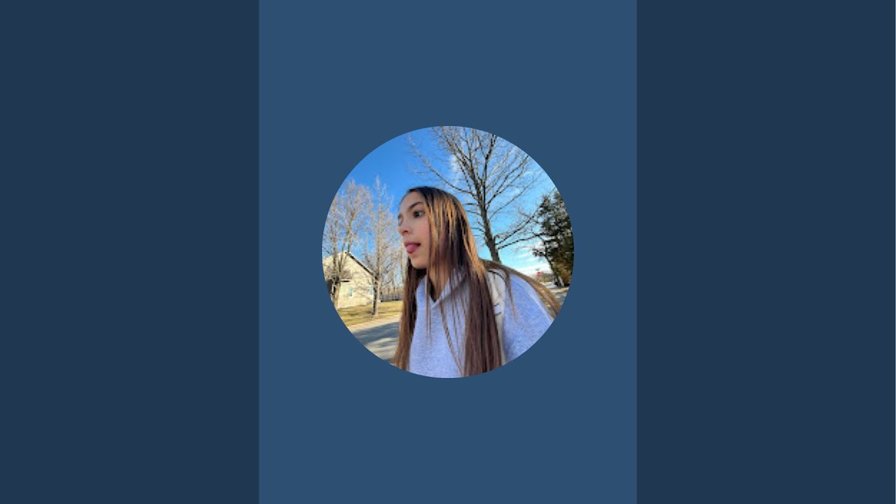 💋chloe’s  cave💋 is live!