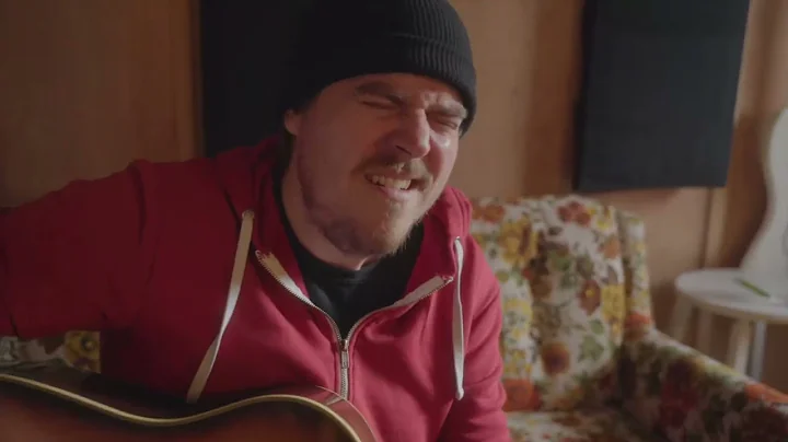 Richard Garvey sings "Things will go wrong"