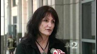 Casey Trial Draws Media, Vacationers To Courthouse