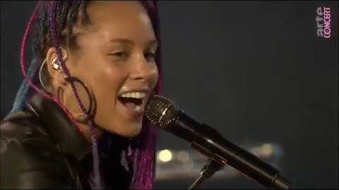 Alicia Keys - Unbreakable Live