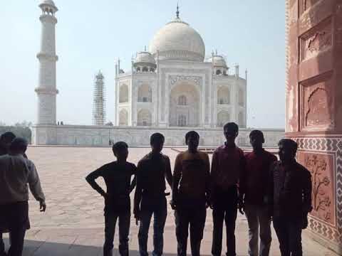 Taj Mahal ka photo Abhishek Ravi Sumit Monu Arjun Rupesh nanuku