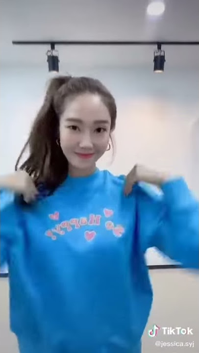 JESSICA JUNG -TIKTOK.