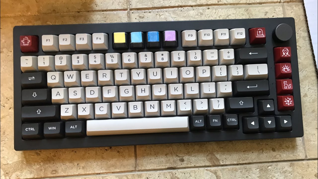 proof that keyboards can sound both thocky and clacky - YouTube