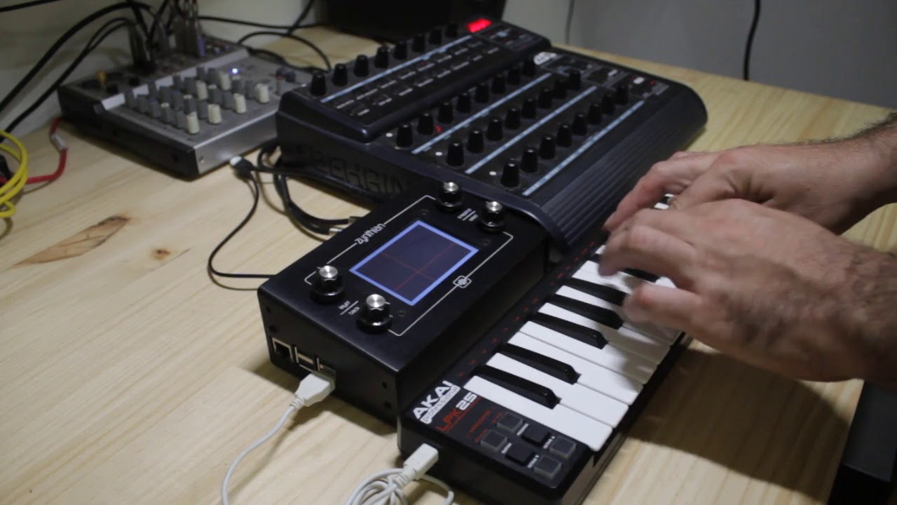 Zynthian Multi-timbric Demo with ZAQuencer - YouTube
