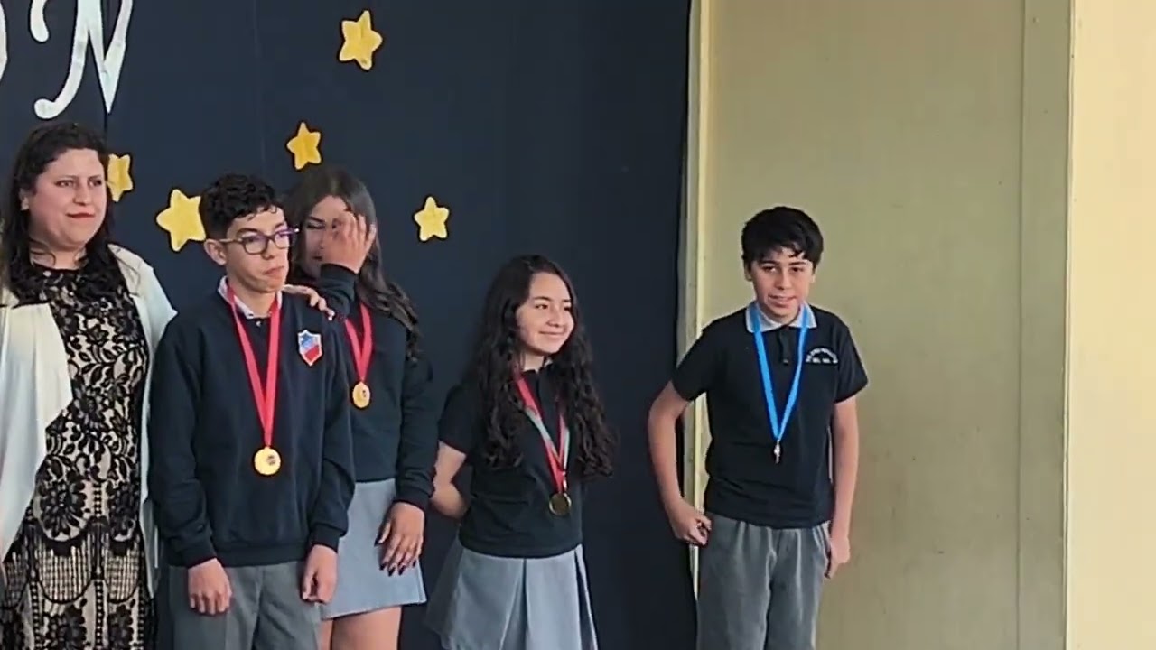 KINDERGATURA Y  AVENTURA DE LEER