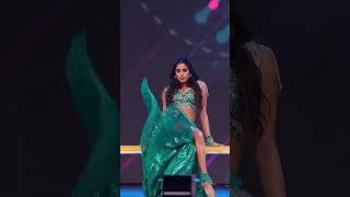 Janhvi Kapoor Dance Performance E Movie Entertainment 