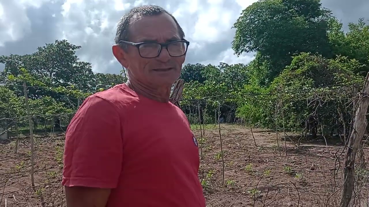 Luiz amostrando o seu amigo 