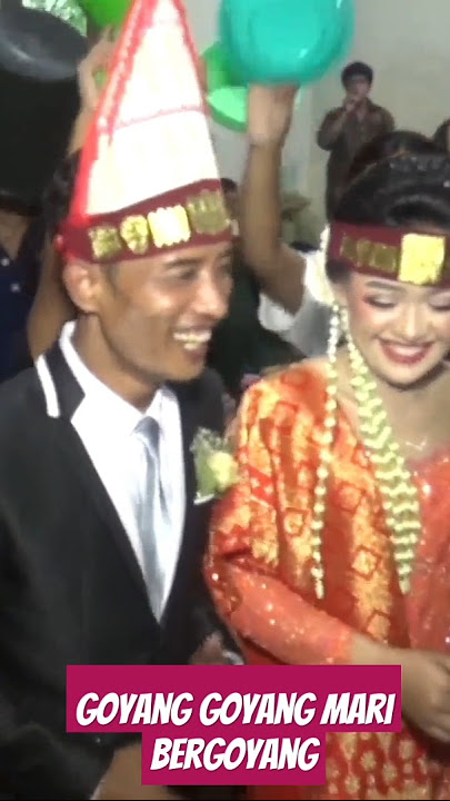 Viral!!!,asyik banget, pengantin cantik senyum sumringah,joget bareng, Goyang goyang mari bergoyang