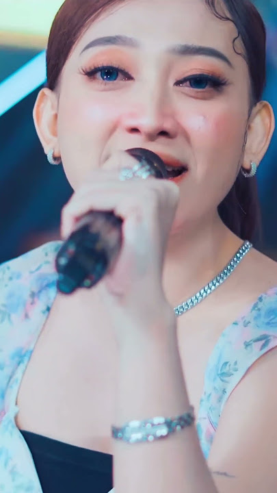 Shinta Arsinta Goyang Esek Esek Sampai Bawah😱😋#shintaarsinta #dangdut #musikdangdut  #shorts