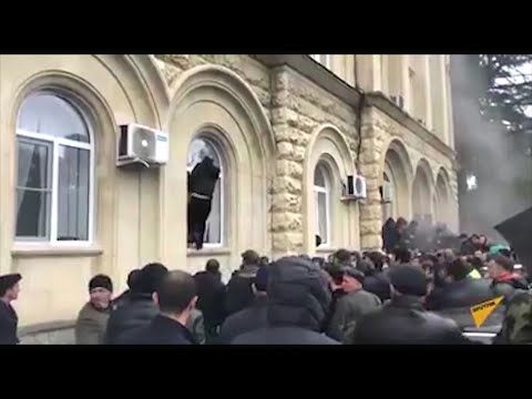 ოკუპირებული აფხაზეთის დე ფაქტო პრეზიდენტი გადადგომას არ აპირებს