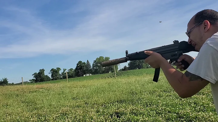 form 1 Suppresor  MP5 vs CZ scorpion