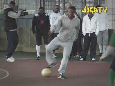 Joga Bonito: Thierry Henry Street football