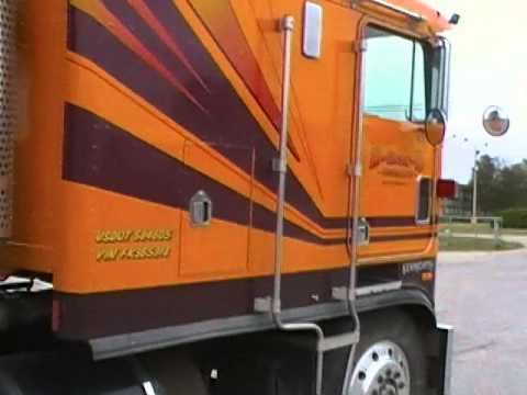 Classic Cabover Aerodyne ~ 1985 KW K100c visits a Kenworth store