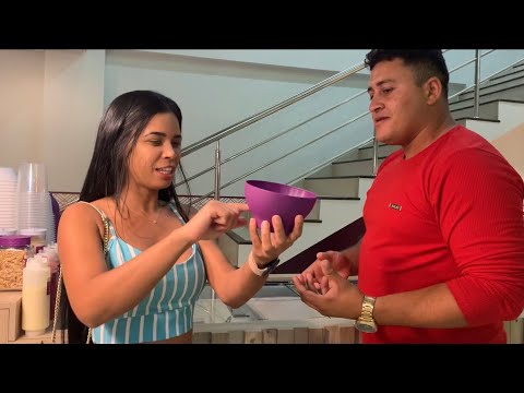 JOÃO DIZ A VANESSA E A SUA ESPOSA QUE NÃO VAI TOMAR AÇAÍ PORQUE É FEITO DE TERRA - JOÃO DIZ A VANESSA E A SUA ESPOSA QUE NÃO VAI TOMAR AÇAÍ PORQUE É FEITO DE TERRA