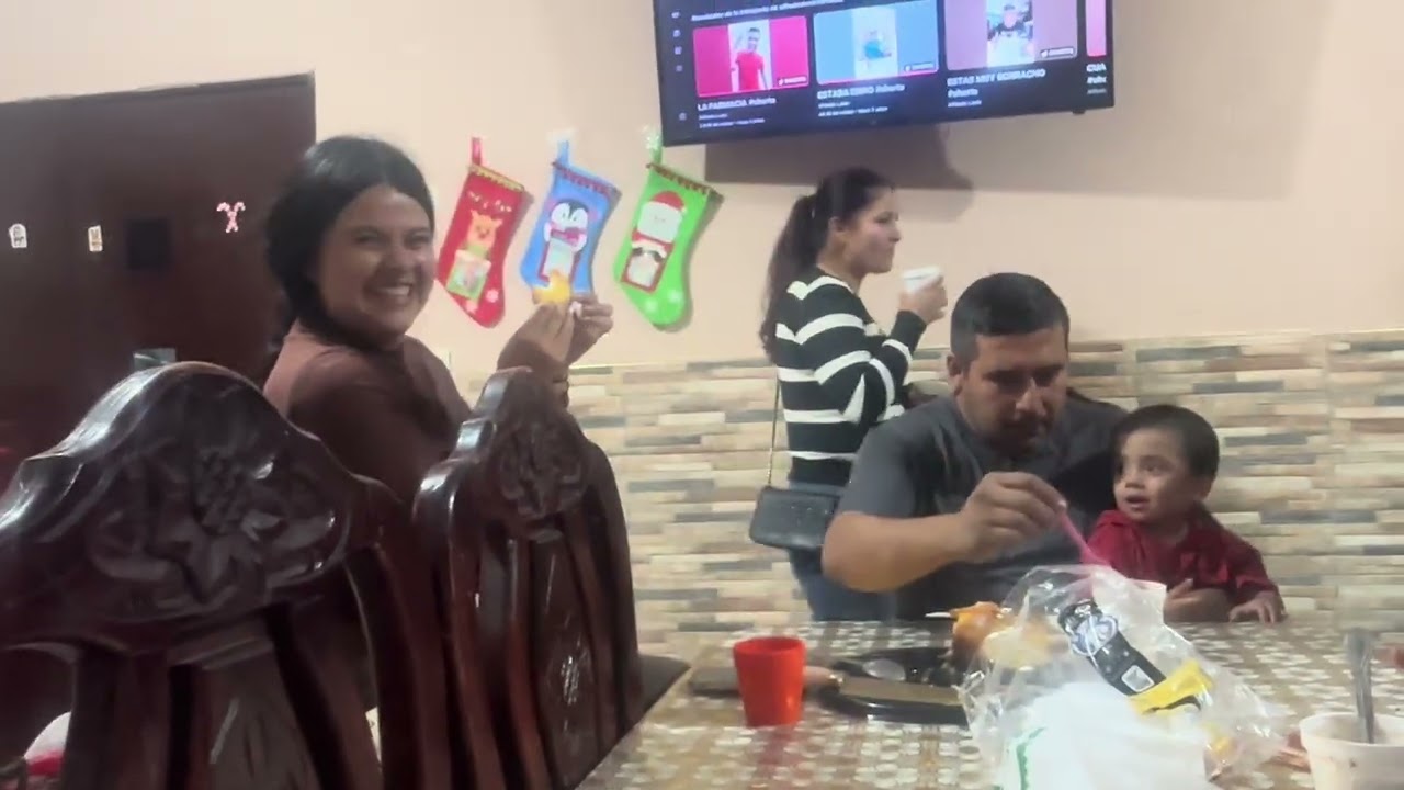 Partimos la rosca de Reyes Magos en el 6 de enero ￼