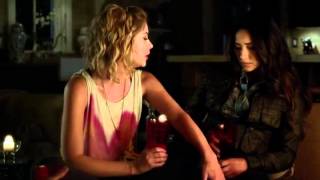 Pretty Little Liars - 03x01 - The girls have a sleepover; Emily goes missing